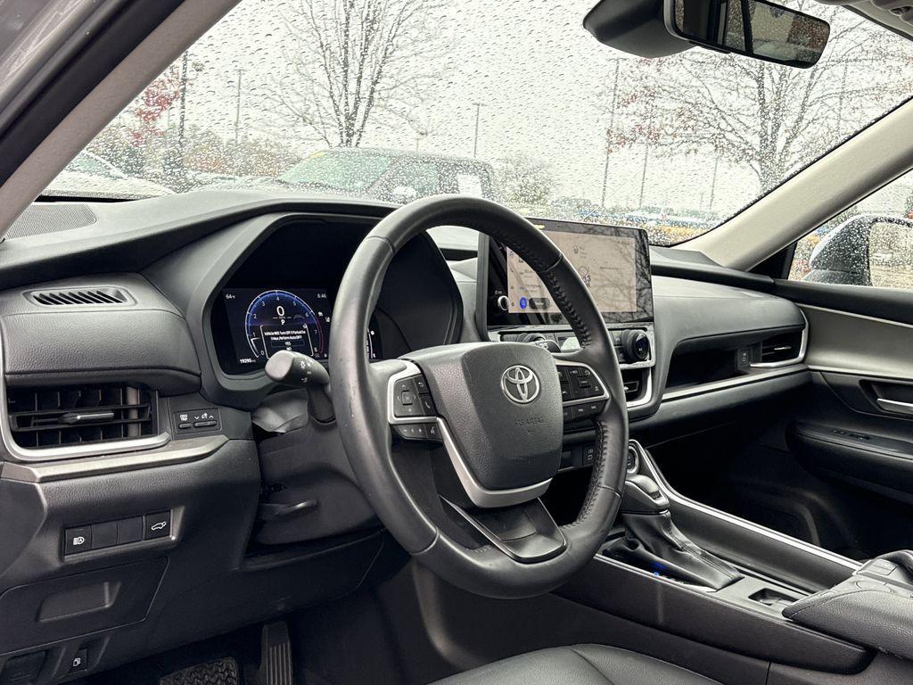 used 2025 Toyota Grand Highlander car, priced at $43,850