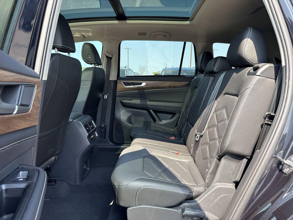 new 2025 Volkswagen Atlas car, priced at $44,636