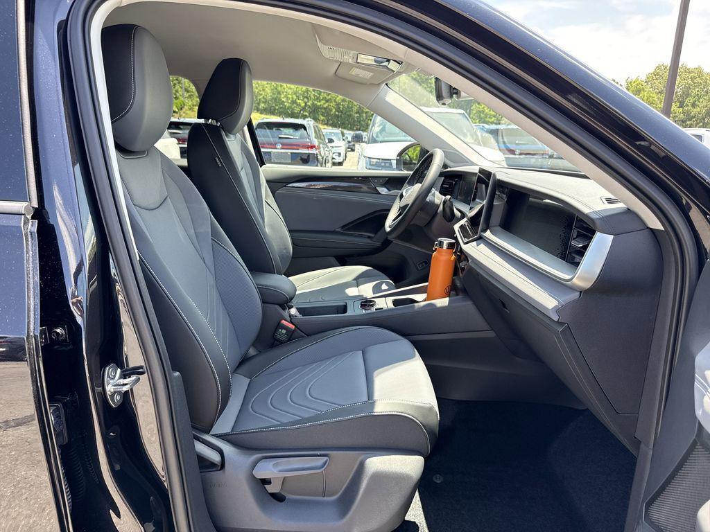 new 2025 Volkswagen Tiguan car, priced at $33,750