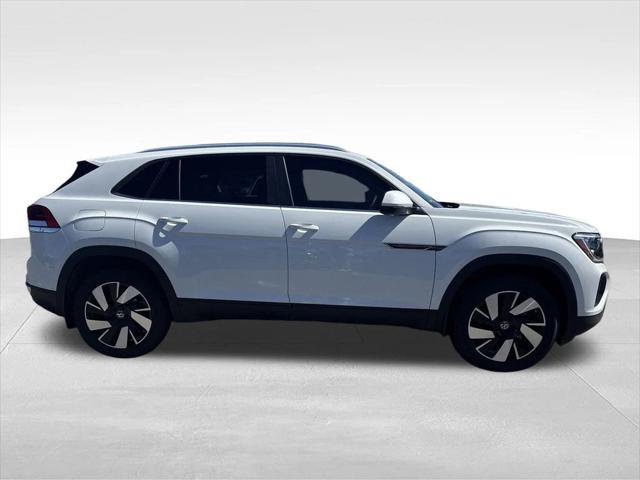 new 2025 Volkswagen Atlas Cross Sport car, priced at $40,220