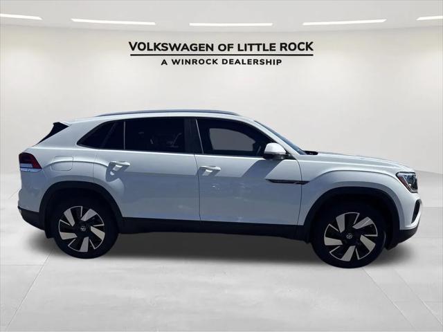 new 2025 Volkswagen Atlas Cross Sport car, priced at $41,670