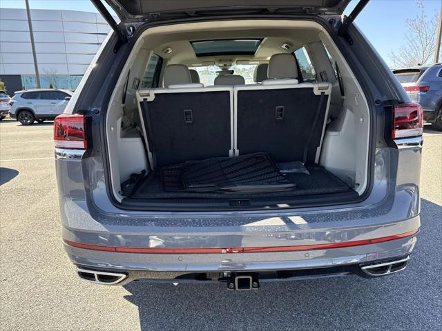 new 2025 Volkswagen Atlas car, priced at $51,848