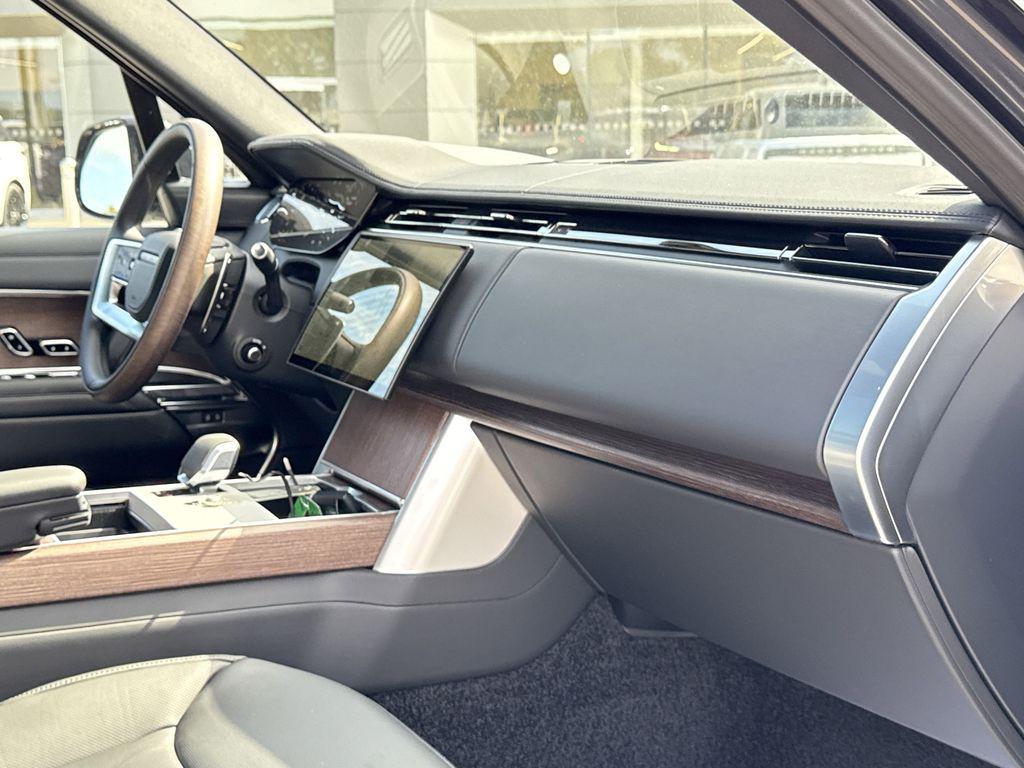 new 2025 Land Rover Range Rover car, priced at $151,455