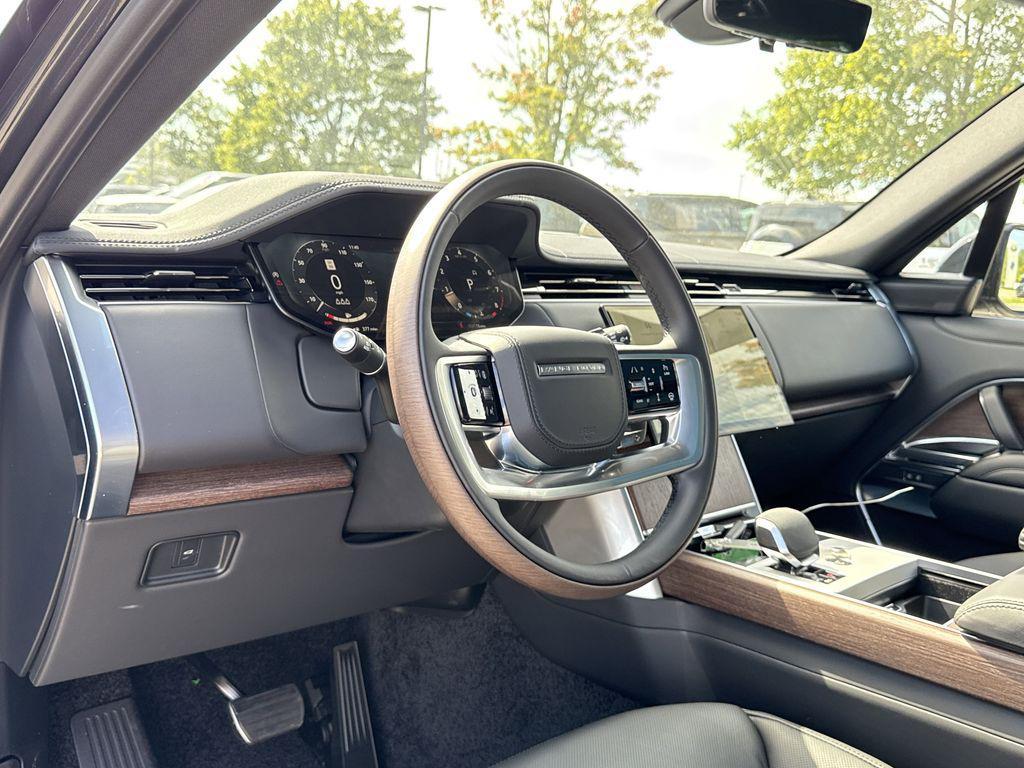 new 2025 Land Rover Range Rover car, priced at $151,455