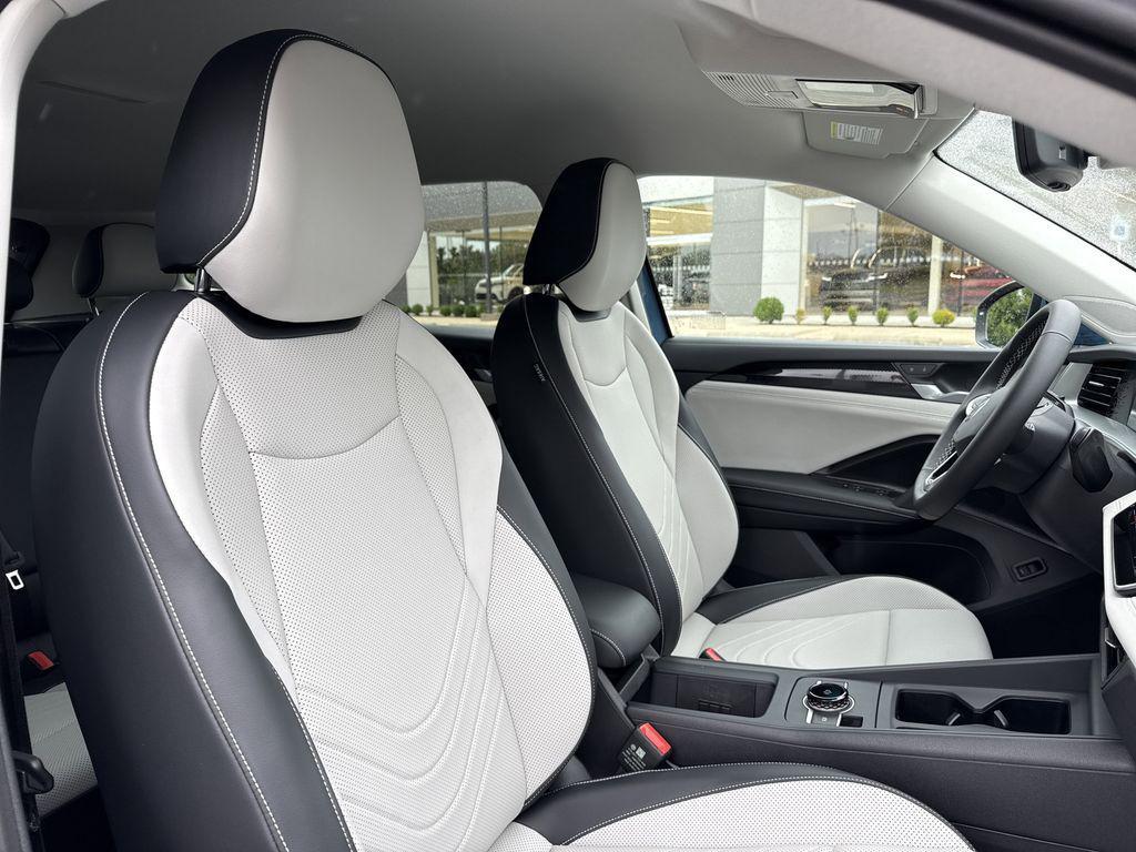 new 2025 Volkswagen Tiguan car, priced at $34,980