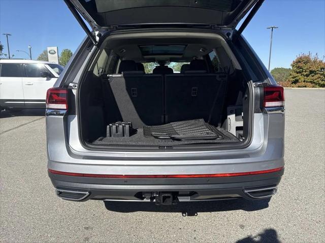 new 2025 Volkswagen Atlas car, priced at $42,229