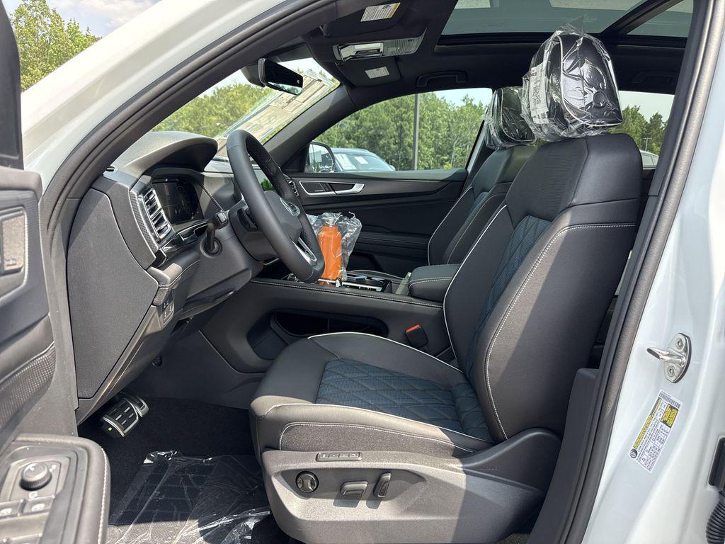 new 2025 Volkswagen Atlas Cross Sport car, priced at $53,950