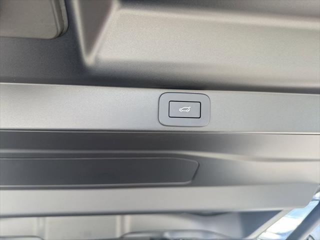 new 2025 Land Rover Range Rover car, priced at $136,360