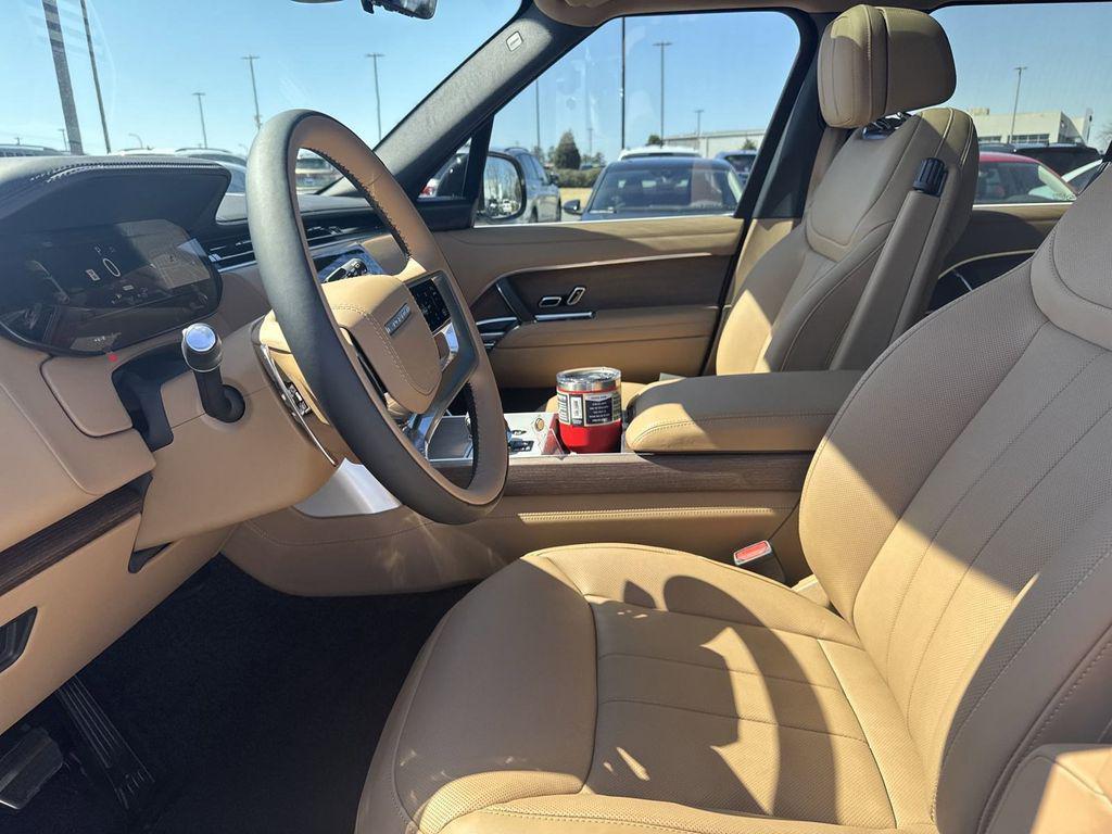 new 2025 Land Rover Range Rover car, priced at $136,360