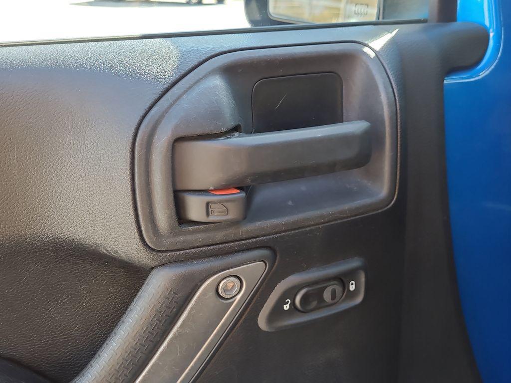 used 2015 Jeep Wrangler Unlimited car, priced at $17,000