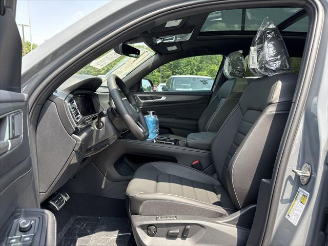 new 2025 Volkswagen Atlas Cross Sport car, priced at $50,045