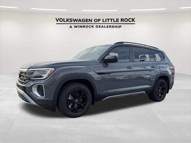 new 2025 Volkswagen Atlas car, priced at $46,670