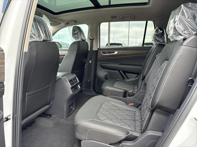 new 2025 Volkswagen Atlas car, priced at $54,946