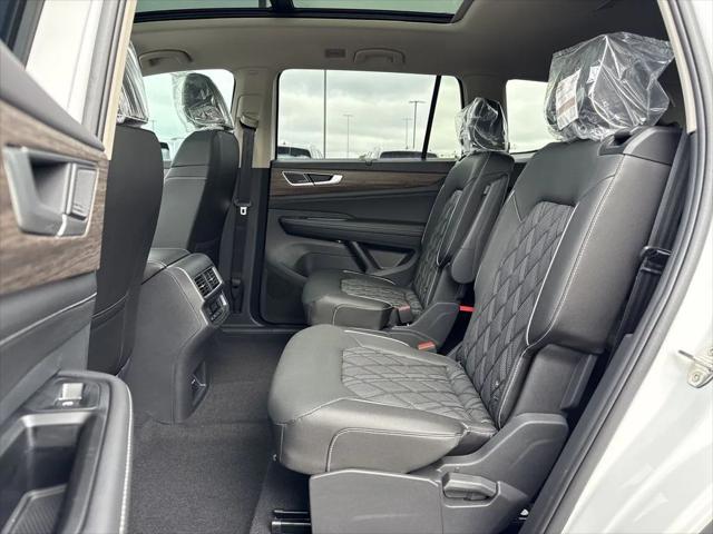 new 2025 Volkswagen Atlas car, priced at $54,946