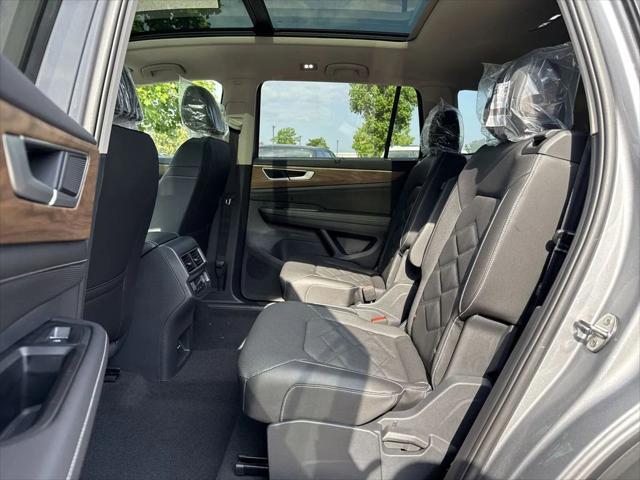 new 2025 Volkswagen Atlas car, priced at $45,712