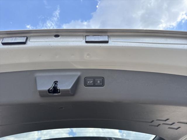 used 2024 Hyundai SANTA FE HEV car, priced at $42,000