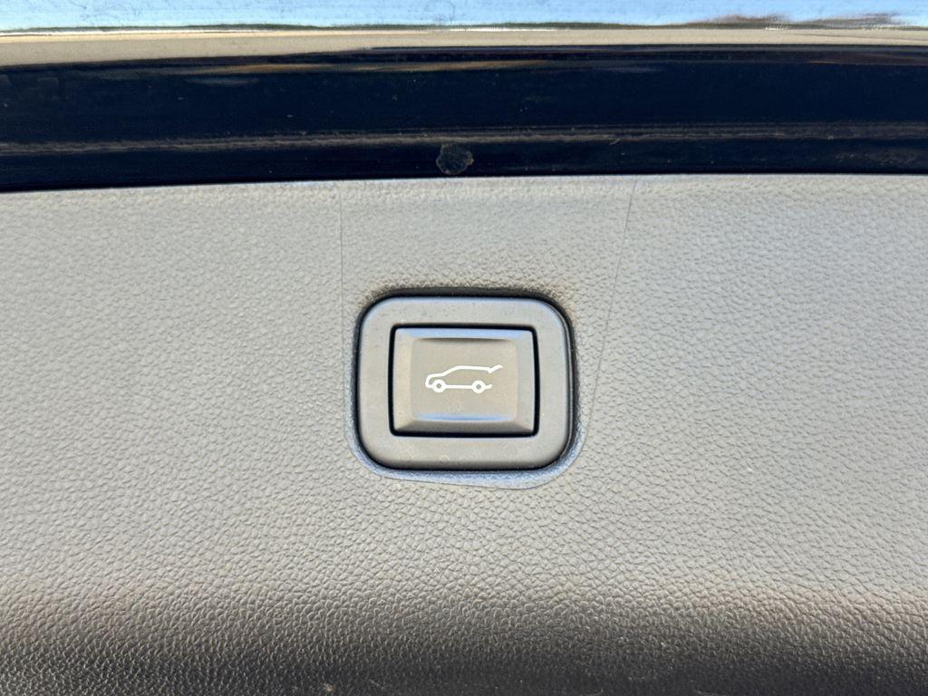 used 2021 Chevrolet Blazer car, priced at $18,500