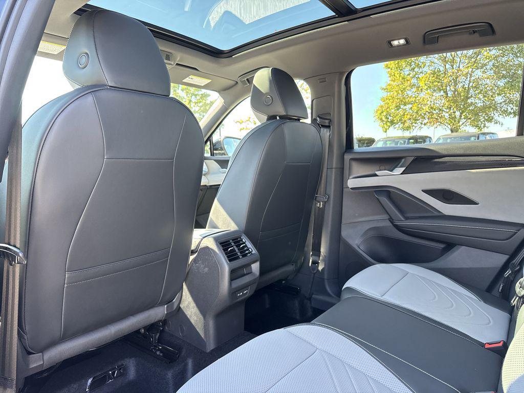 new 2026 Volkswagen Tiguan car, priced at $39,025