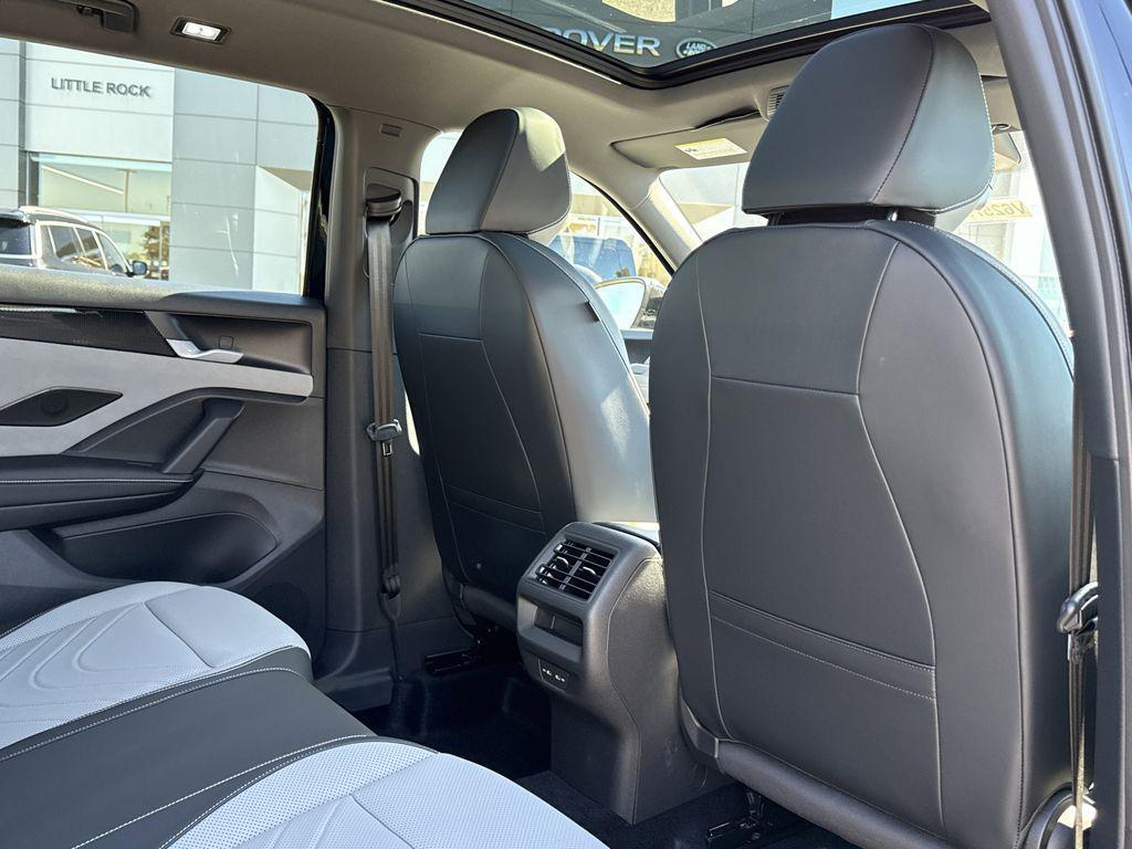 new 2026 Volkswagen Tiguan car, priced at $39,025