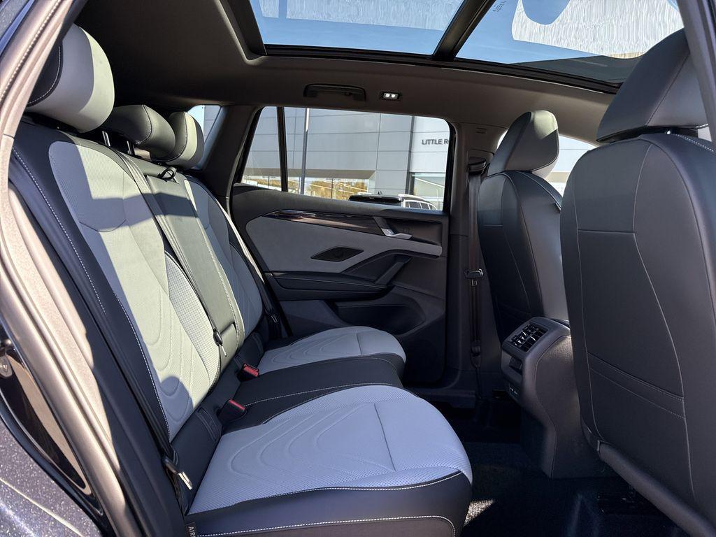 new 2026 Volkswagen Tiguan car, priced at $39,025