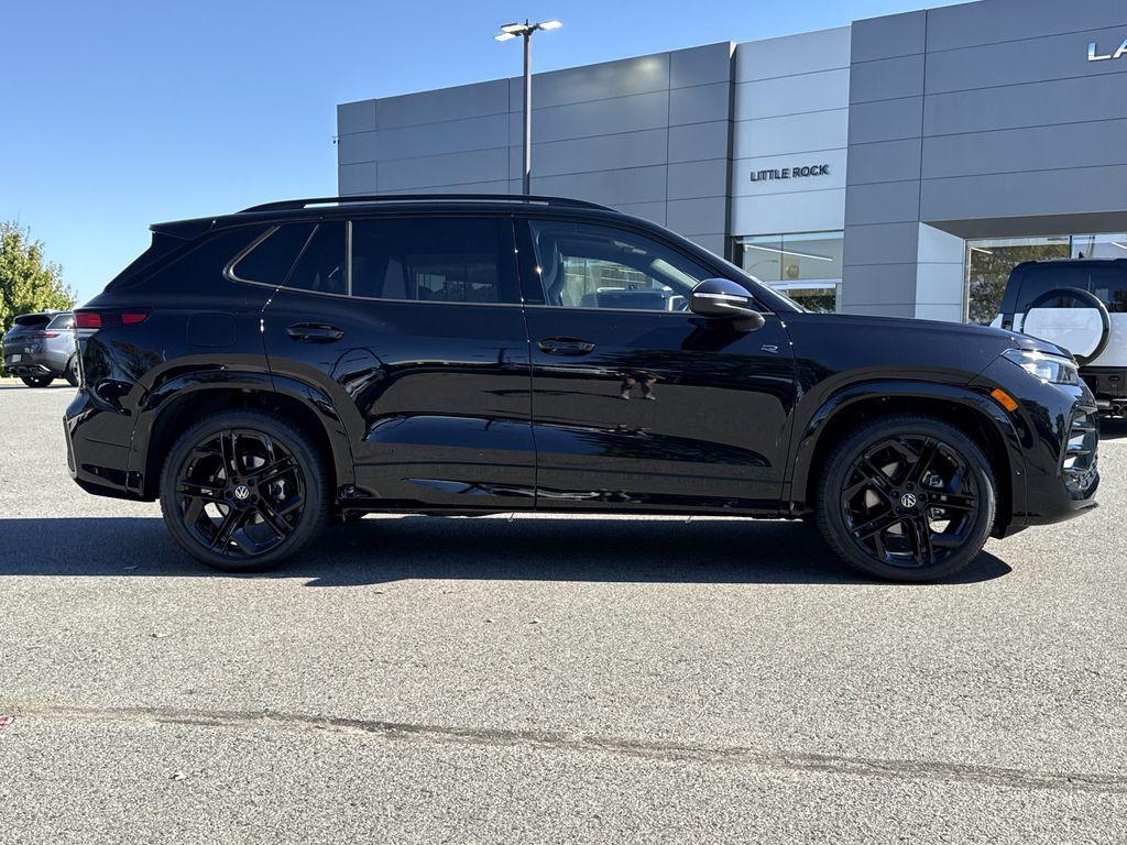 new 2026 Volkswagen Tiguan car, priced at $39,025