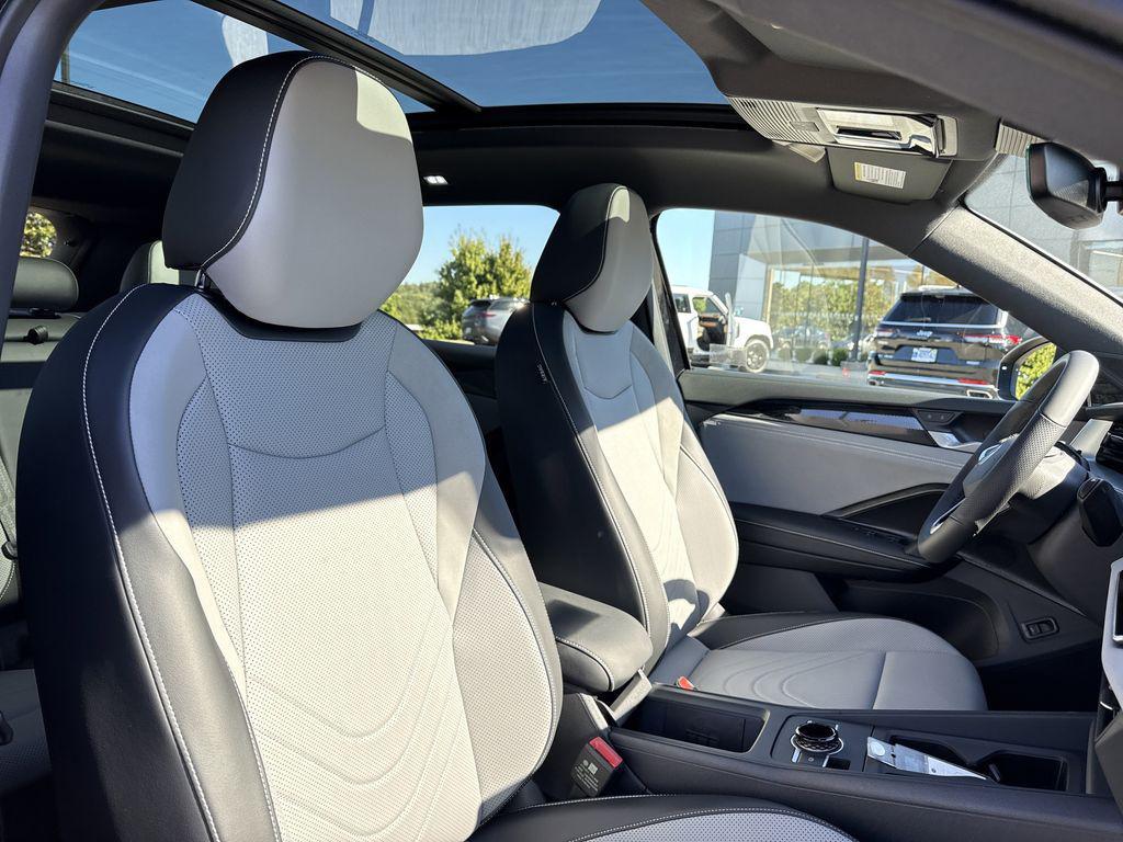 new 2026 Volkswagen Tiguan car, priced at $39,025