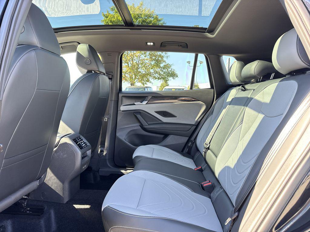 new 2026 Volkswagen Tiguan car, priced at $39,025