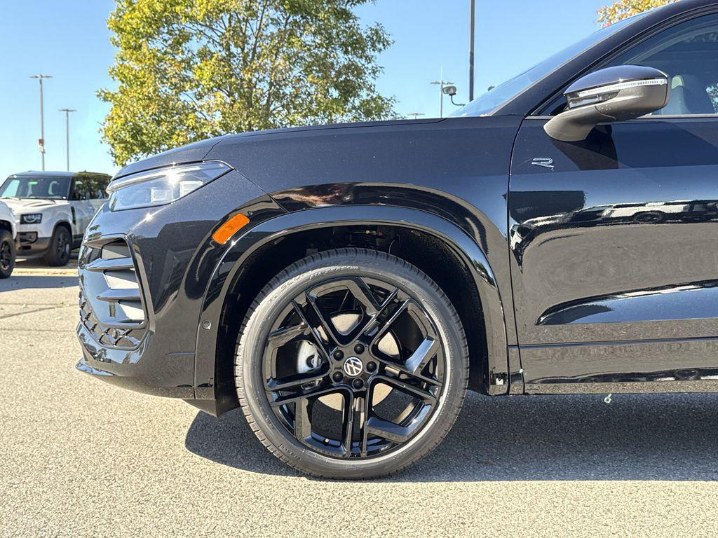 new 2026 Volkswagen Tiguan car, priced at $39,025