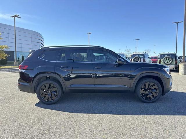 new 2025 Volkswagen Atlas car, priced at $43,443