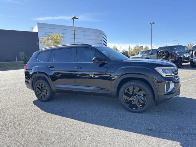 new 2025 Volkswagen Atlas car, priced at $43,443