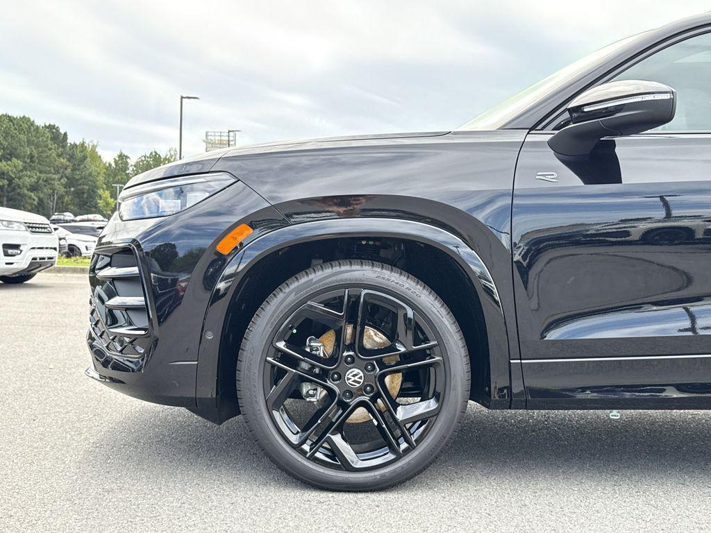 new 2025 Volkswagen Tiguan car, priced at $37,747