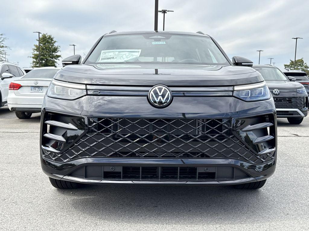 new 2025 Volkswagen Tiguan car, priced at $37,747