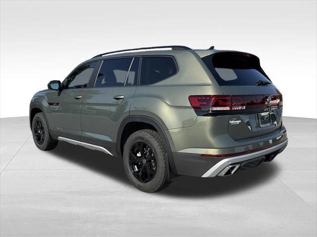 new 2025 Volkswagen Atlas car, priced at $45,404