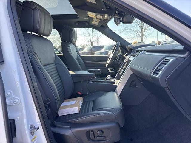 new 2025 Land Rover Discovery car, priced at $86,478