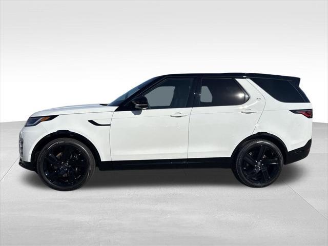 new 2025 Land Rover Discovery car, priced at $86,478