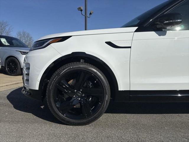 new 2025 Land Rover Discovery car, priced at $86,478