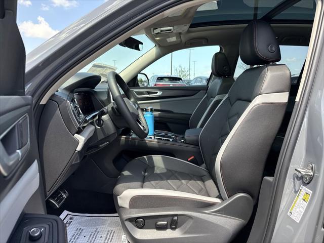new 2025 Volkswagen Atlas car, priced at $48,114