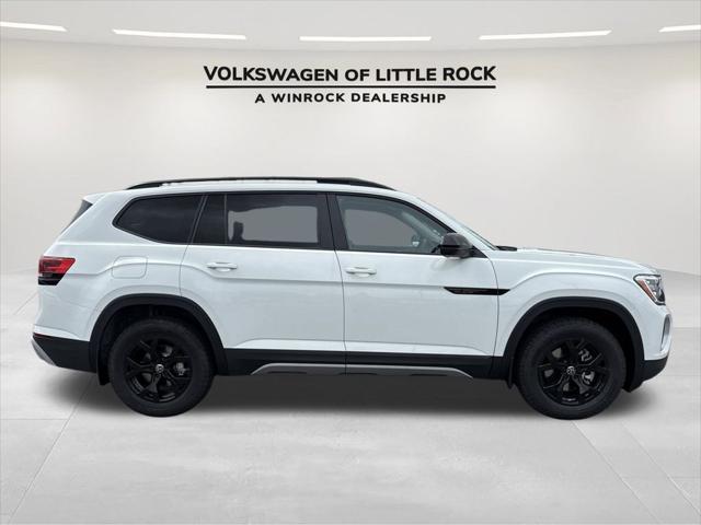 new 2025 Volkswagen Atlas car, priced at $46,777