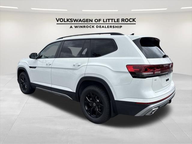 new 2025 Volkswagen Atlas car, priced at $46,777
