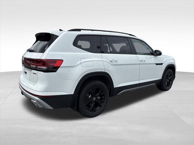 new 2025 Volkswagen Atlas car, priced at $46,577