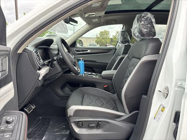 new 2025 Volkswagen Atlas car, priced at $46,577