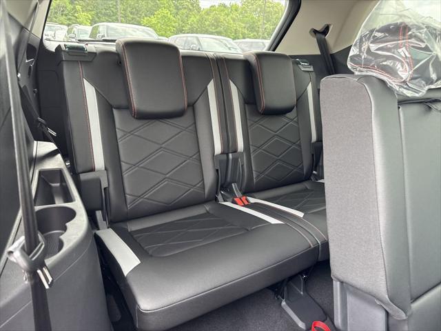 new 2025 Volkswagen Atlas car, priced at $46,577