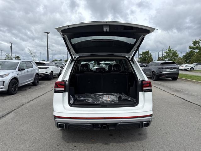 new 2025 Volkswagen Atlas car, priced at $46,577