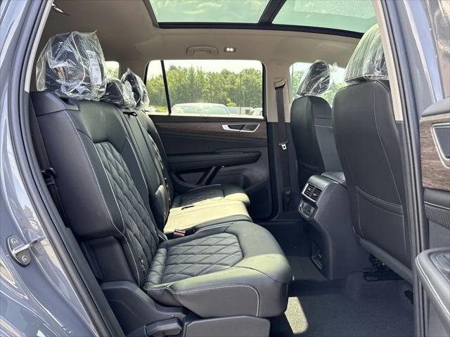 new 2025 Volkswagen Atlas car, priced at $53,548