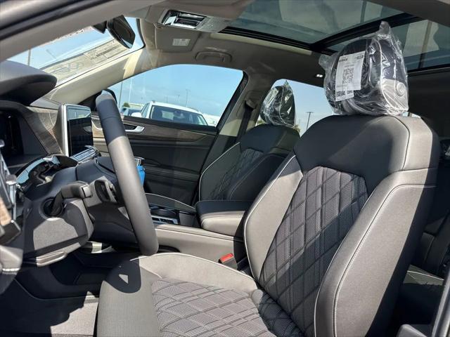new 2025 Volkswagen Atlas car, priced at $53,548