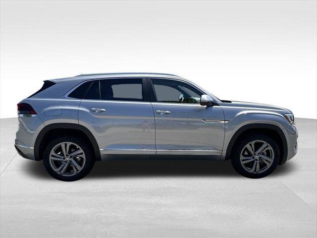 new 2024 Volkswagen Atlas Cross Sport car, priced at $42,538