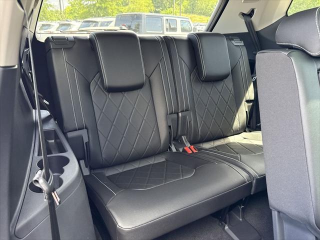 new 2025 Volkswagen Atlas car, priced at $53,911