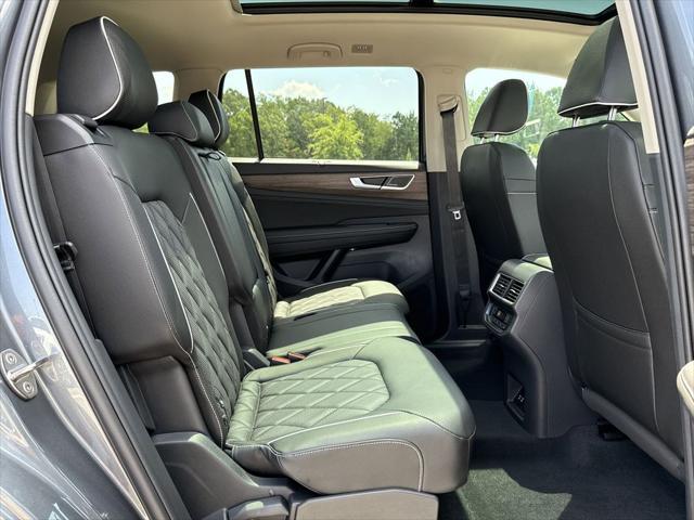 new 2025 Volkswagen Atlas car, priced at $53,911