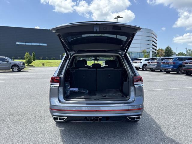 new 2025 Volkswagen Atlas car, priced at $53,911