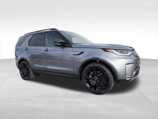 new 2025 Land Rover Discovery car, priced at $71,578